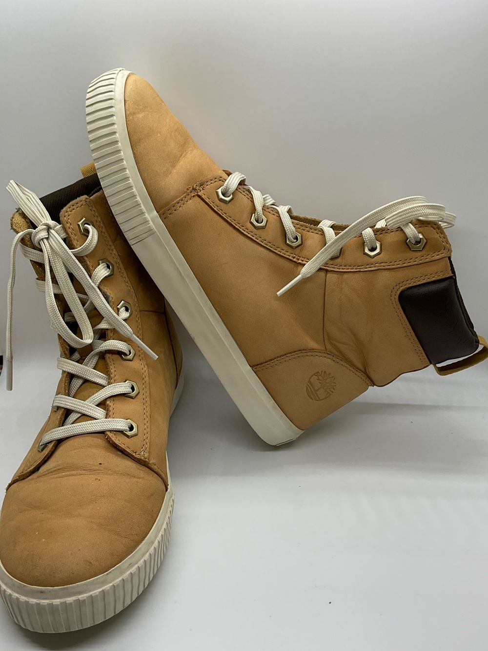 Timberland Women's Skyla Bay Sneaker Boots size 8.5